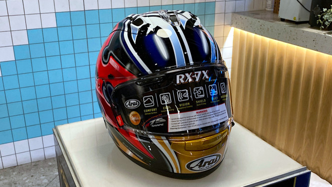 Helm Arai RX-7 Nakano Shuriken Gold