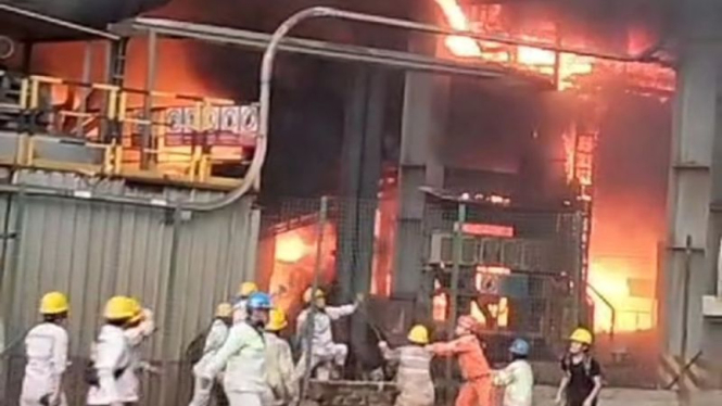 Tungku smelter PT ITSS di Morowali, Sulteng yang meledak.