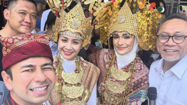 Raffi Ahmad, Nagita Slavina, Zulkifli Hasan dan sang putri.
