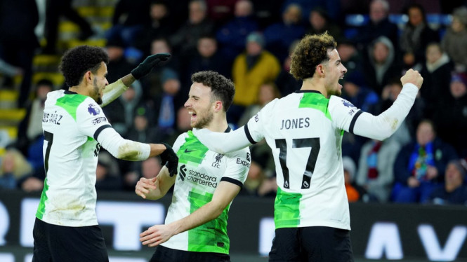 Pemain Liverpool rayakan gol