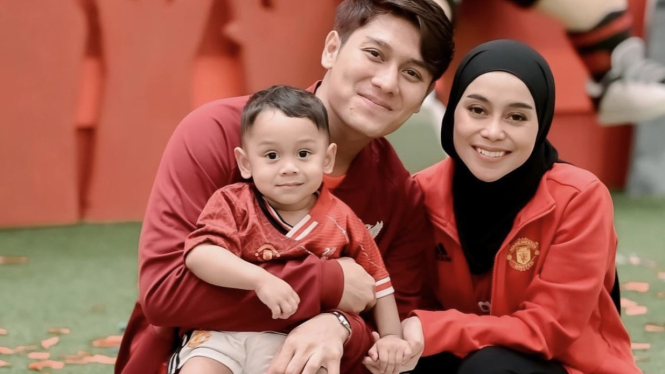 Rizky Billar, Lesti Kejora dan sang putra.