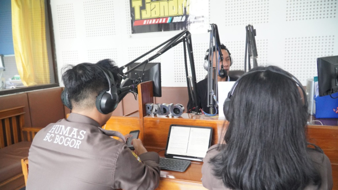 Bea Cukai gelar talkshow melalui radio