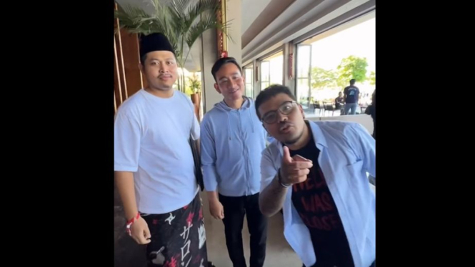 Gibran, Tretan Muslim dan Coki Pardede