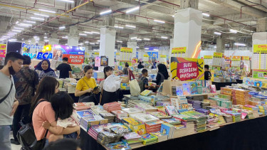Bazar buku Big Bad Wolf (BBW) di Mal @Alam Sutera, Tangerang.