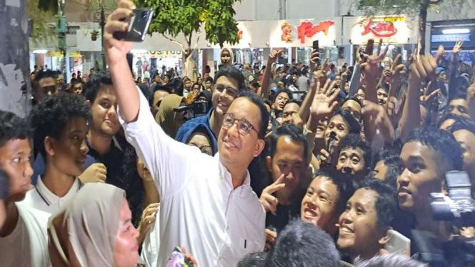 Capres nomor urut 1 Anies Baswedan saat di Malioboro, Yogyakarta.