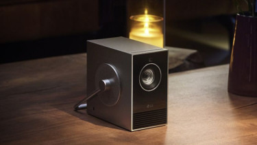 LG CineBeam Qube.