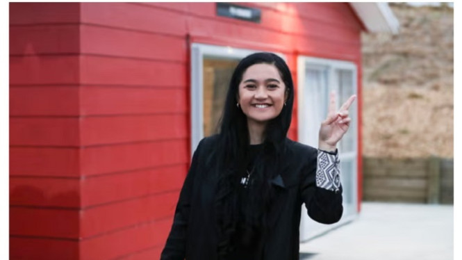 Anggota parlemen Selandia Baru, Hana.