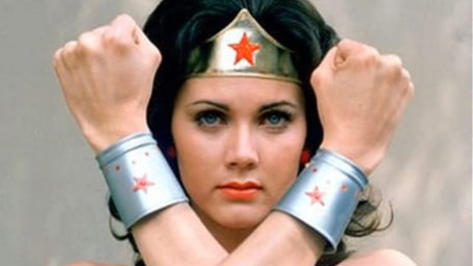 Lynda Carter, pemeran serial Woner Woman era 1970-an.