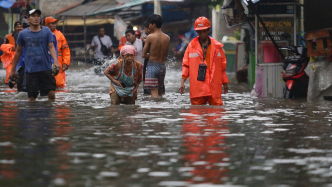 Intensitas Hujan Tinggi, Banjir Landa Beberapa Titik di Jakarta