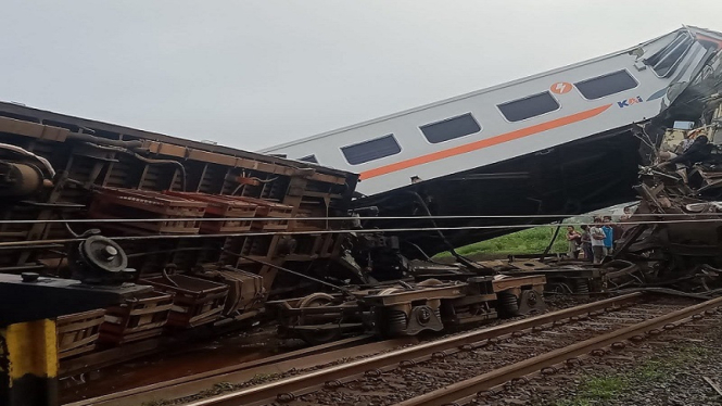 Kecelakaan Kereta Api KA Turangga Vs Commuterline Bandung Raya di Cicalengka