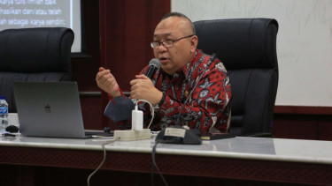Mantan Komisioner Kompolnas Andrea Poeloengan