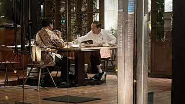 Presiden Jokowi makan malam bersama Capres Prabowo Subianto 