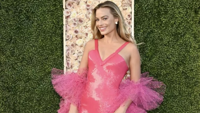 Margot Robbie.