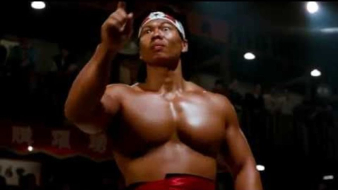 Bolo Yeung berperan sebagai Chong Li di film Bloodsport (1988).