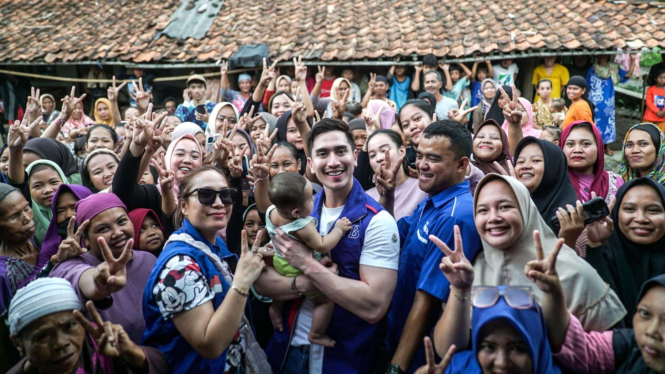 Verrell Bramasta menyapa konstituennya di Dapil Jabar 7 di Kabupaten Bekasi