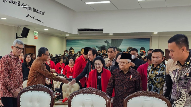 Suasana di sekolah partai PDIP Lenteng jelang acara peringatan HUT PDIP ke-51 