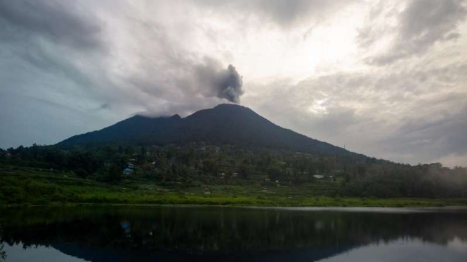 Gunung Marapi, Sumbar.