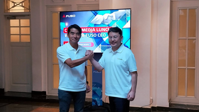 Serah terima jabatan presiden direktur PT Krama Yudha Tiga Berlian Motors