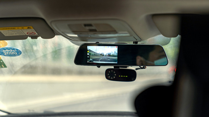 Ilustrasi dashcam / kamera dasbor