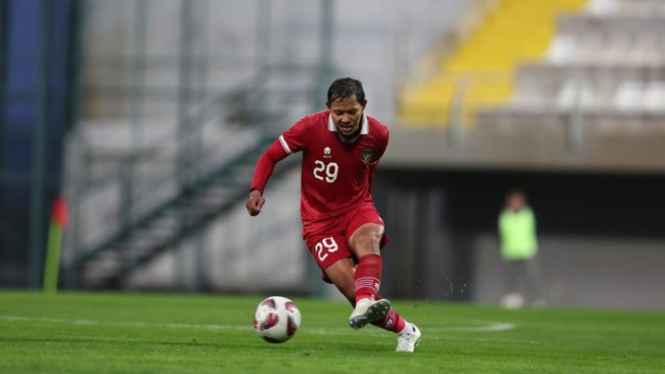 Gelandang Timnas Indonesia, Adam Alis