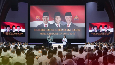 Capres nomor urut 3 Ganjar Pranowo di acara Dialog Kadin