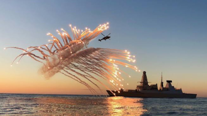 VIVA Militer: Kapal perang HMS Diamond (D34) militer Inggris
