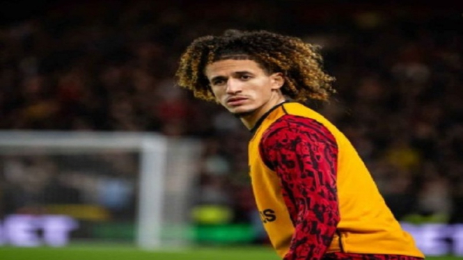 Gelandang Manchester United, Hannibal Mejbri