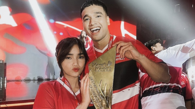 Fuji dan Fadly Faisal.