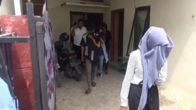 Pasangan mesum digerebek warga di Jombang Jawa Timur