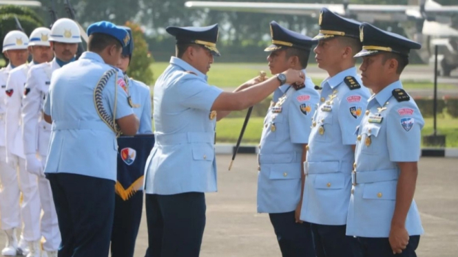 VIVA Militer: Danlanud Abdulrahman Saleh Lantik Komandan Skadron Udara 32 dan 21