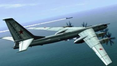 VIVA Militer: Pesawat pembom strategis Tupolev Tu-95MS militer Rusia