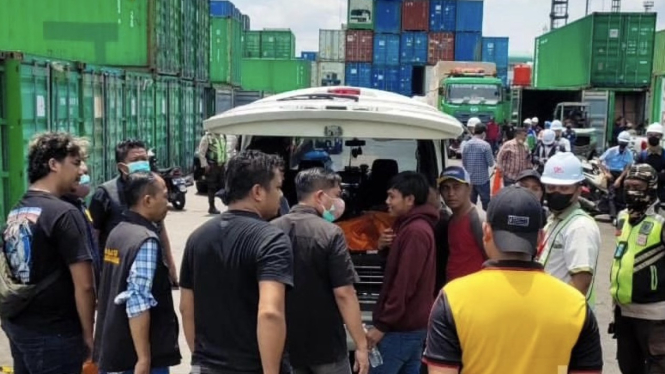 Jasad wanita tanpa identitas ditemukan di dalam sebuah peti kemas di Pelabuhan Tanjung Priok.