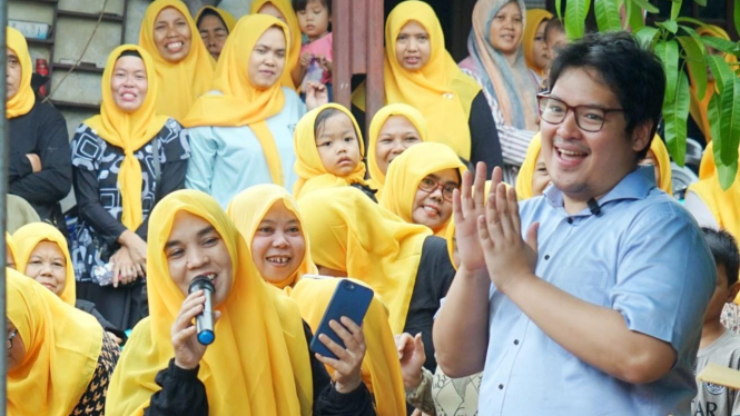 Istimewa : Anggota Fraksi Partai Golkar DPR RI Ravindra Airlangga saat kampanye di Bogor