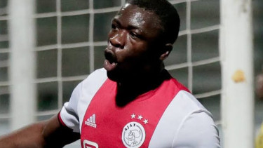 Striker Ajax Amsterdam, Brian Brobbey