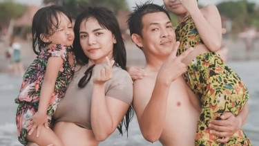 Dinar Candy & Ko Apex sumber: Screenshoot Lambe Danu