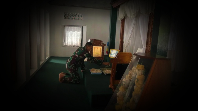 VIVA Militer: Pasukan Tawon Bremoro Kostrad TNI di Astana Giri Bangun.
