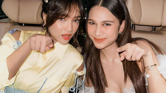 Fuji dan Azizah Salsha