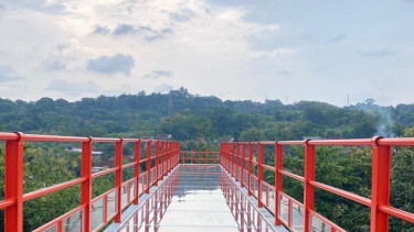 Jembatan Tinjomoyo, Semarang.