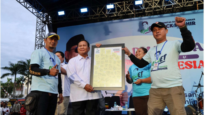 Prabowo Subianto bertemu dengan sobat ojol