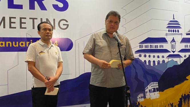 Menteri Koordinator Bidang Perekonomian Airlangga Hartarto di Bandung, Jawa Barat