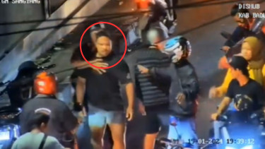 Viral Petinju Kasih Pelajaran Pemotor Ugal-ugalan di Bali