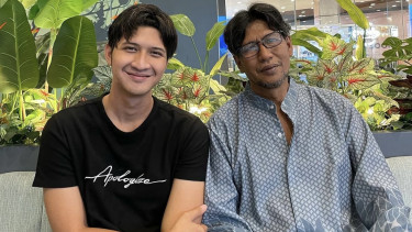 Aditya Zoni dan sang ayah, Suhendri Zoni.