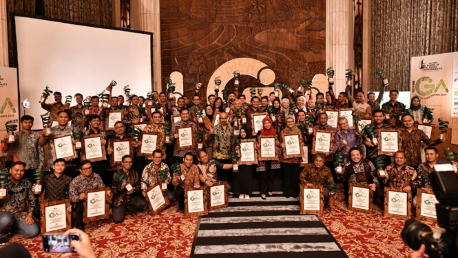 Pertamina Patra Niaga memulai 2024 dengan menerima 57 Penghargaan Nasional