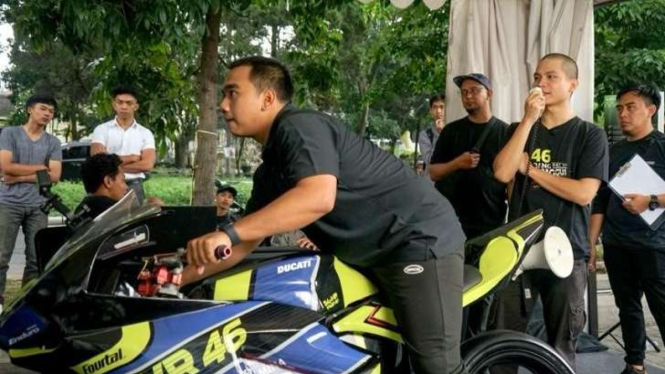 Aditya, seorang warga Bekasi yang berpartisipasi di 4JAN6 BALAP TANGGUH Bandung