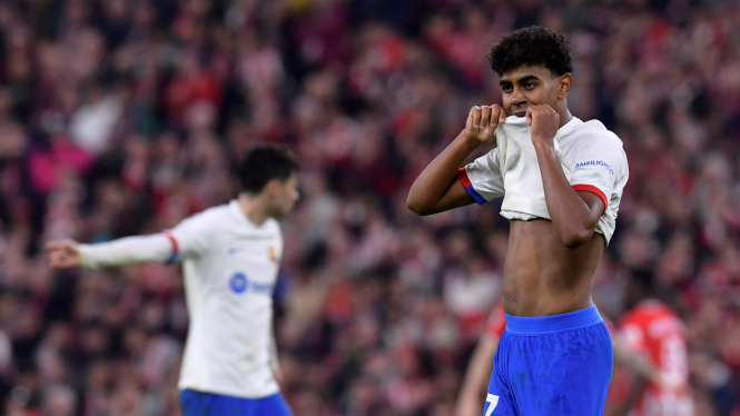 Ekspresi kecewa pemain Barcelona, Lamine Yamal