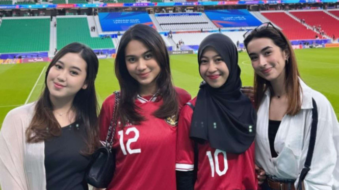 Adiba Khanza dan Azizah Salsha