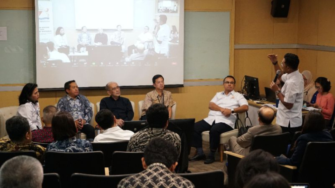 Acara Talk Show “Closing The Achievement Gap” digelar KADIN Education Hub.