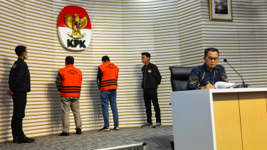 Tersangka baru dalam dugaan korupsi di Labuhanbatu Sumatra Utara yang juga menyeret Bupatinya