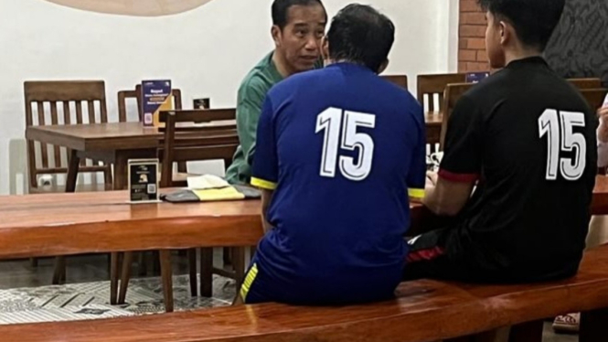 Jokowi Beri Arahan ke Kaesang (dok: Instagram Kaesang)