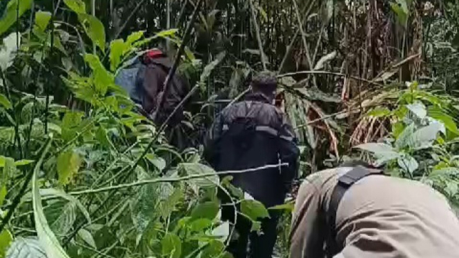 Tim SAR Gabungan tengah mengevaluasi 13 pendaki tersesat